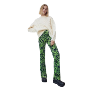 Zara Green/Navy Hi-Rise Velvet Printed
Flare Pants size medium